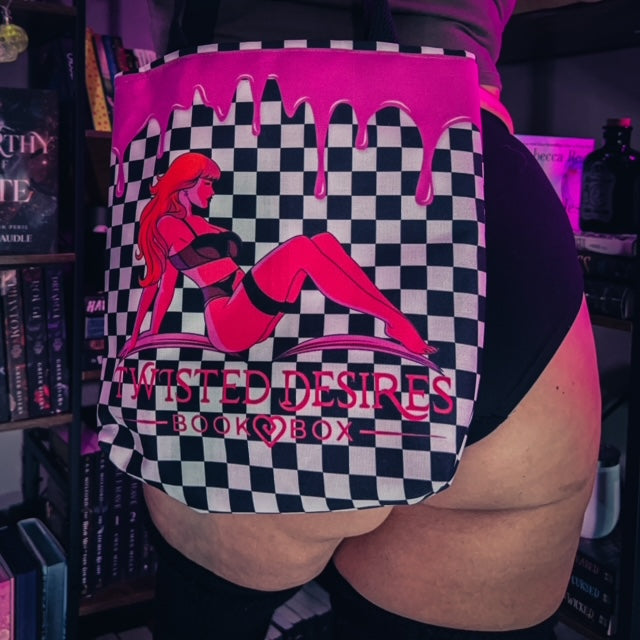 Twisted Tote
